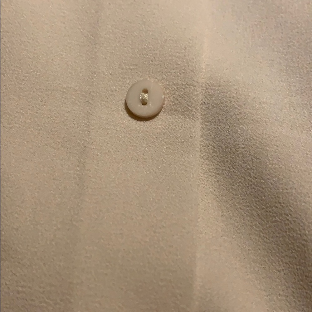 Creme button down blouse - Picture 4 of 5
